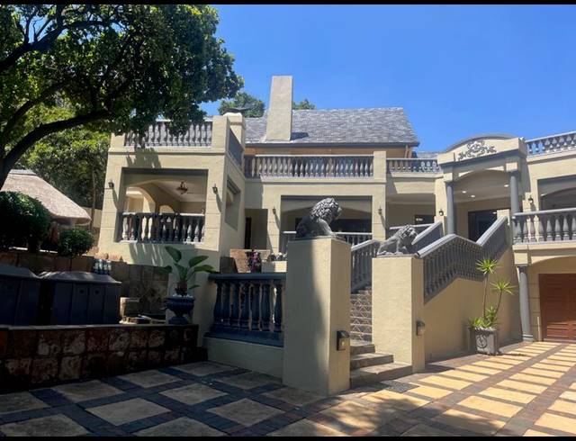 4 BEDROOM HOUSE FOR SALE IN WATERKLOOF RIDGE